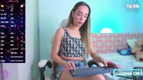 Linda online show from June 26, 5:01 am