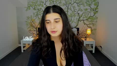 Linda online show from January 12, 4:29 pm