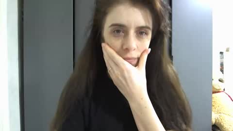 linda_katis online show from February 12, 7:45 pm