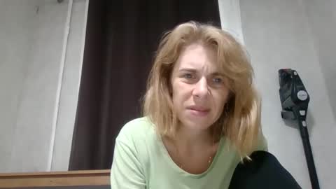 linda_katis online show from October 1, 11:05 am