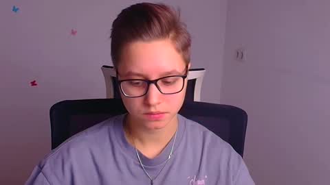 Snapshot of linda_miss_ chatting on February 22, 12:29 pm Linda online show from February 22, 12:29 pm