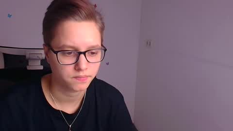 Snapshot of linda_miss_ chatting on February 25, 3:16 pm Linda online show from February 25, 3:16 pm