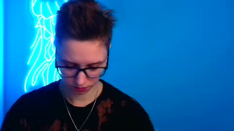 Snapshot of linda_miss_ chatting on March 4, 5:03 pm Linda online show from March 4, 5:03 pm