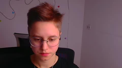 Snapshot of linda_miss_ chatting on March 7, 3:28 pm Linda online show from March 7, 3:28 pm