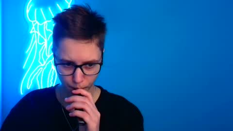 Snapshot of linda_miss_ chatting on March 8, 10:02 pm Linda online show from March 8, 10:02 pm