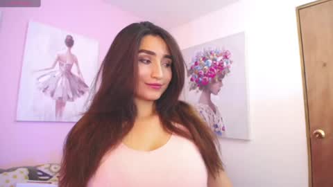 Maria Paula online show from March 3, 12:05 pm