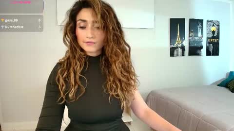 Snapshot of linda_morgan1 chatting on June 26, 10:41 am Maria Paula online show from June 26, 10:41 am