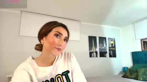 Snapshot of linda_morgan1 chatting on July 2, 10:32 am Maria Paula online show from July 2, 10:32 am