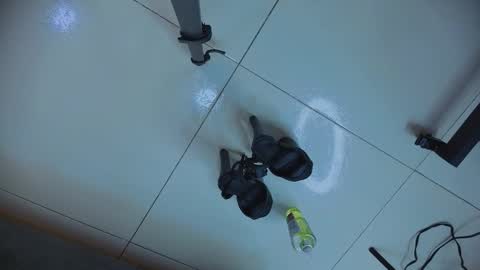 Linda Saenz online show from October 15, 11:32 am