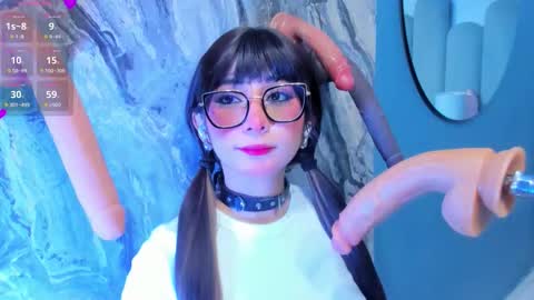 linda_sofi__ online show from March 13, 8:26 pm