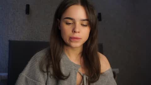 Linda online show from April 22, 1:56 pm