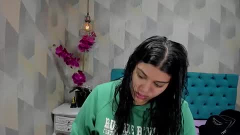    online show from October 18, 12:39 pm