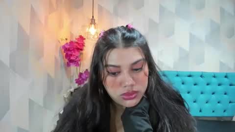 Snapshot of lindabreexlove chatting on June 2, 2:08 pm online show from June 2, 2:08 pm