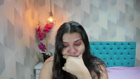 Snapshot of lindabreexlove chatting on June 24, 11:31 am online show from June 24, 11:31 am