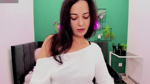 Linda online show from November 28, 1:41 am