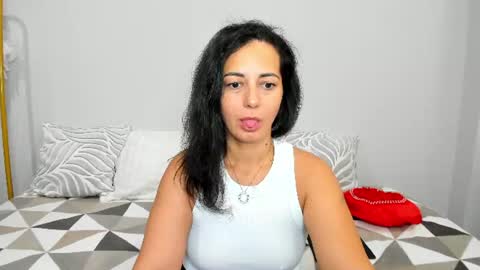 Linda online show from June 21, 1:30 am