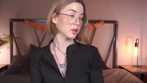 your Linda is back online show from February 26, 10:58 am