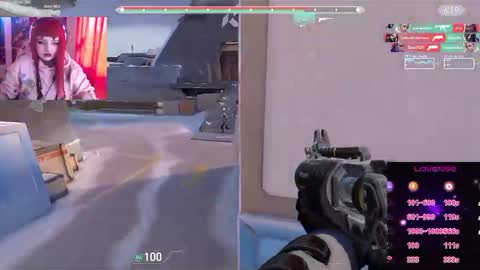 Snapshot of linddamortt chatting on November 26, 7:37 pm CatalinaANIDEA online show from November 26, 7:37 pm