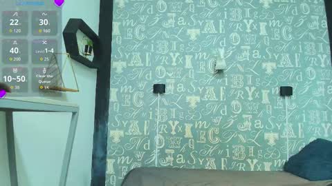  Lindsey  online show from December 16, 12:10 pm