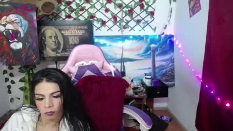 lindsey_2023 online show from December 4, 5:27 am