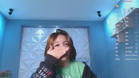 Lindsey  online show from October 2, 11:17 am