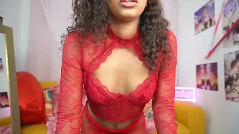 Snapshot of lindseywest chatting on February 20, 9:11 am Lindsey online show from February 20, 9:11 am