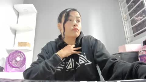Lindsy online show from September 27, 1:05 pm