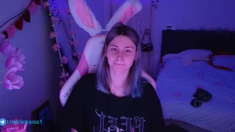 Snapshot of linksiss chatting on March 9, 5:22 am linksiss online show from March 9, 5:22 am