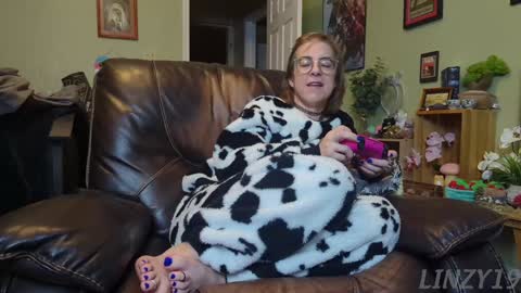 Snapshot of linzy19 chatting on January 22, 4:23 am Linzy19 online show from January 22, 4:23 am