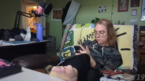 Snapshot of linzy19 chatting on March 2, 3:37 pm Linzy19 online show from March 2, 3:37 pm