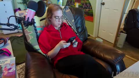 Snapshot of linzy19 chatting on March 10, 4:57 pm Linzy19 online show from March 10, 4:57 pm