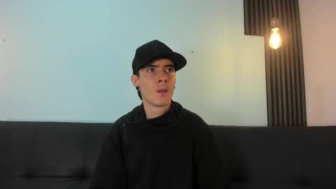 Lio online show from March 2, 3:20 am