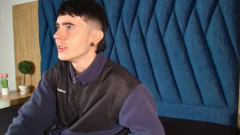 Lio online show from April 6, 2:53 am