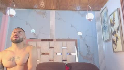 Lion and Aria online show from April 5, 5:10 pm