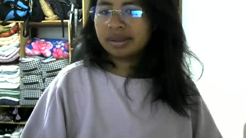 Snapshot of liora_selene chatting on June 25, 3:50 am liora online show from June 25, 3:50 am