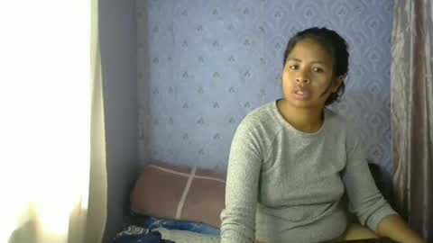 Snapshot of liora_selenex chatting on November 19, 4:23 am Liora selenex online show from November 19, 4:23 am