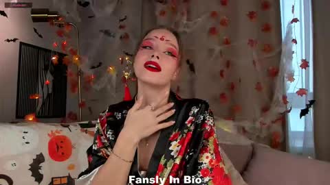 Lina online show from October 28, 2:37 am