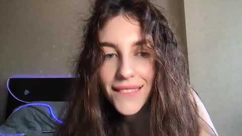 Snapshot of lipsylolly chatting on February 20, 9:32 am lipsylolly online show from February 20, 9:32 am