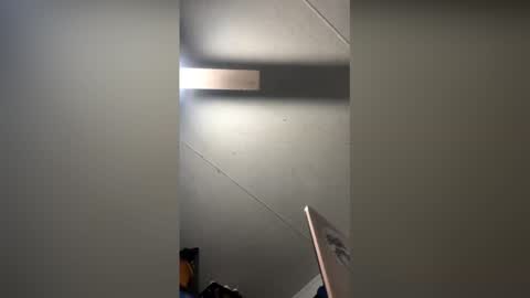 Snapshot of liquid187 chatting on February 11, 2:49 am liquid187 online show from February 11, 2:49 am