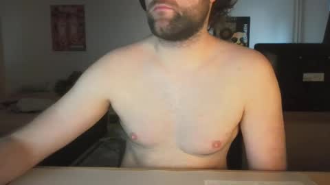 Snapshot of liropogo123456 chatting on December 14, 12:32 pm liropogo123456 online show from December 14, 12:32 pm