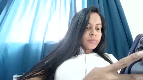 Lisa Santos online show from November 13, 5:45 pm