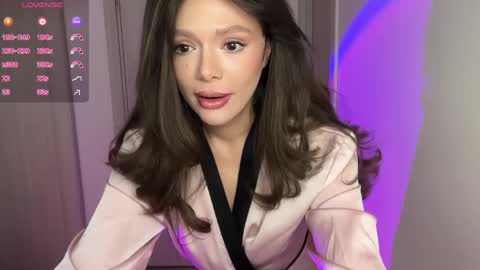 lisa_graham online show from April 5, 4:53 am