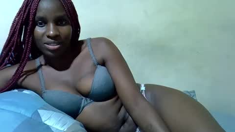 Snapshot of lisa_grifins chatting on April 25, 1:41 pm lisa online show from April 25, 1:41 pm