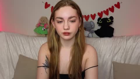 Lisa and Katerina online show from February 25, 5:52 am