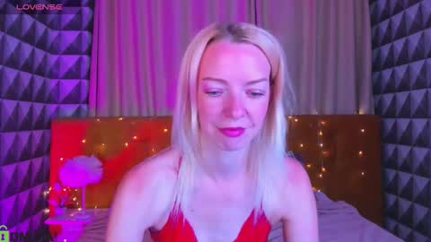 Lisa online show from October 10, 1:04 am