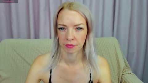 Lisa online show from October 14, 12:55 am