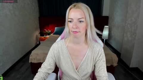 Lisa online show from October 24, 12:52 am