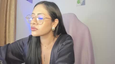 Lisa Thompson online show from March 16, 1:44 am