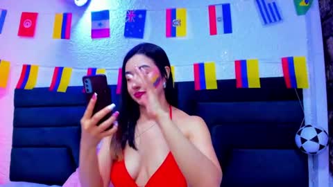 Snapshot of lisa_white_ chatting on June 17, 9:49 pm lisa white online show from June 17, 9:49 pm