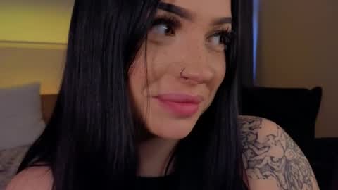Snapshot of lisaaaliss chatting on May 8, 10:31 am lisaaaliss online show from May 8, 10:31 am